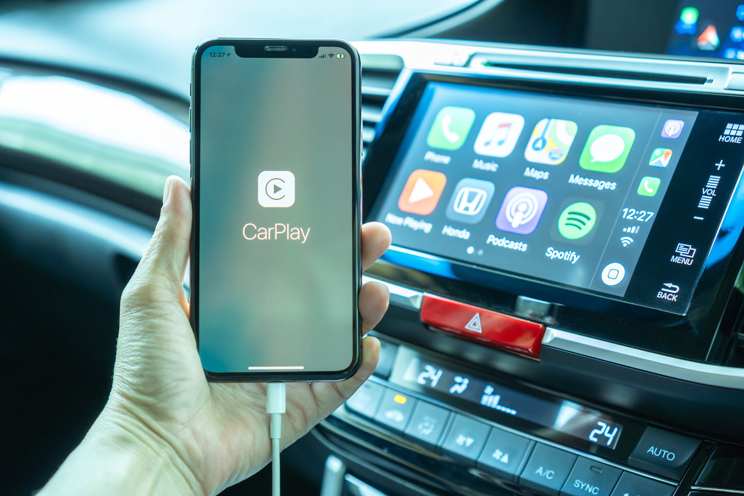 Android Auto vs. Apple CarPlay: What's the Difference?
